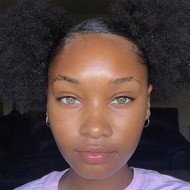 Edrianna Terraé, 21 (Instagram Star)