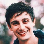 Edward Ateva, 28 (Star di YouTube)