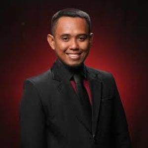 Edy Susanto, 39 (Batterista)