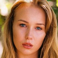 Edyn Mackney, 29 (模特)