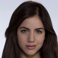 Ela Velden, 31 (Attrice TV)