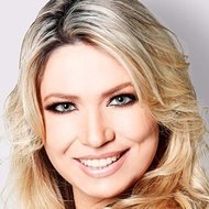 Elaine de Jesus, 47 (世界音樂歌手)