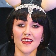 Elegy Ellem, 37 (Modelo)