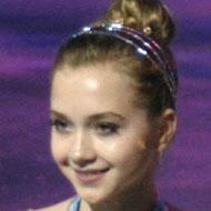 Elena Radionova, 25 (Pattinatore di figura)