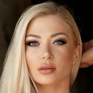 Elena Romanova, 37 (模特)