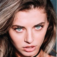 Eliana Jones, 28 (Attrice TV)