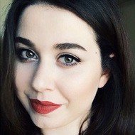 Elif Yalcin, 28 (YouTube Star)