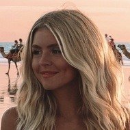 Elise Cook, 34 (Blogger)