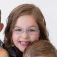 Elise Johnston, 14 (YouTube-ster)