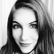 Eliza Caws, 32 (TikTok Star)