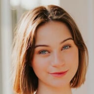 Elizabeth Saunders, 22 (TikTok明星)