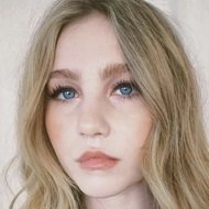 Ella Anderson, 20 (TV Actress)