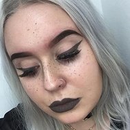 Ellie Costello, 28 (Makeup Artist)