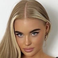 Ellie May, 26 (Instagram明星)