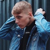 Elliott Cantwell, 25 (Family Member)