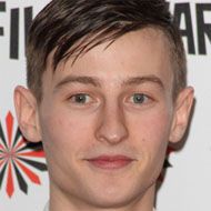 Elliott Tittensor, 34 (Attore TV)
