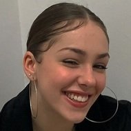 Eloise Webb, 20 (Actrice de cinéma)