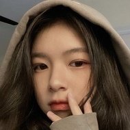 Elyn Leong, 20 (Instagram Star)