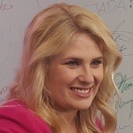 Elzbieta Romanowska, 42 (电视女演员)