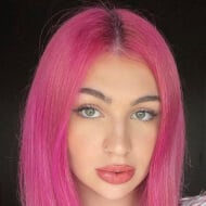 Ema Lacova, 24 (Instagram Star)