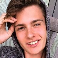 Emil Graae, 26 (Otro)