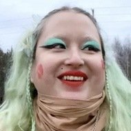 Emilia Fart, 35 (YouTube明星)