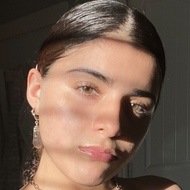 Emily Arriaga, 21 (YouTube明星)