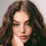 Emily Black, 23 (YouTube明星)