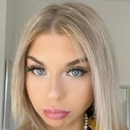 Emily Buchwald, 23 (Instagram Star)