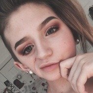 Emily Jensen, 22 (YouTube明星)