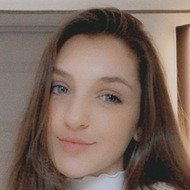 Emily Kuzma, 20 (TikTok明星)