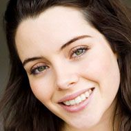 Emily Robins, 34 (TV Actress)