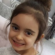 Emily Tube, 10 (YouTube明星)