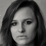 Emily Wolfe, 35 (搖滾歌手)