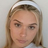 Emma MacDonald, 22 (YouTube明星)