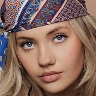 Emma Neilson, 22 (TikTok Star)