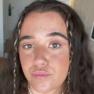 Emma White, 23 (TikTok明星)