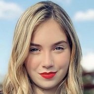Emmy Buchanan, 16 (TikTok Star)
