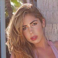 Emmy Corinne, 31 (Model)