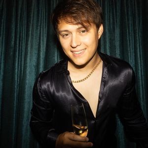 Enrique Gil, 31 (Ator de TV)