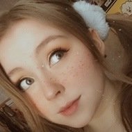 Enya Arwyen, 21 (TikTok Star)