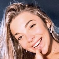 Erica Delsman, 19 (TikTok Star)