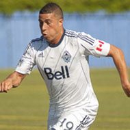 Erik Hurtado, 33 (Giocatore di calcio)