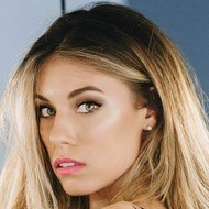 erika barbato, 33 (Blogger)