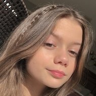 Erika Diane, 19 (YouTube Star)