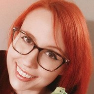 Erin Plays, 36 (YouTube Star)