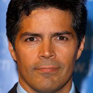 Esai Morales, 61 (Телеактер)