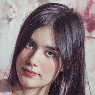 Estefanía Almaguer, 33 (Twitch Star)