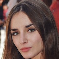 Estefanía Erhard Romaña, 26 (模特)
