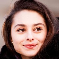 Esther Abrami, 29 (Violinist)